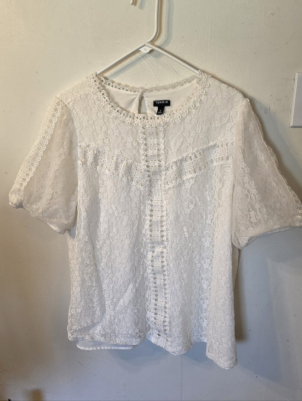 Torrid Lace Puff Sleeve Blouse Sz 1